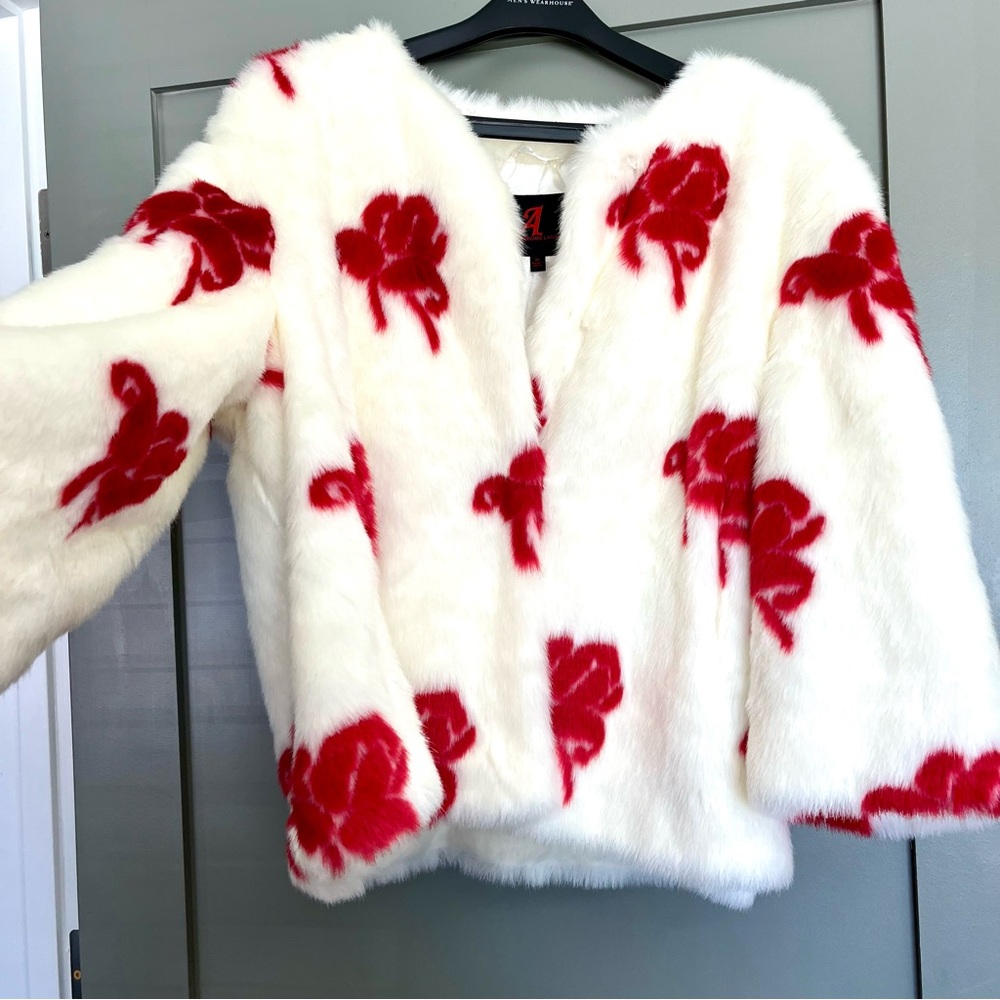 Adrienne Landau Designer White & Rose Faux Fur Coat 1x